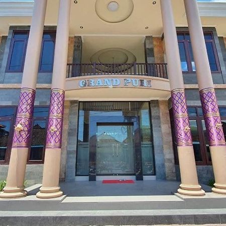 Grand Puri Hotel Batununggul Luaran gambar